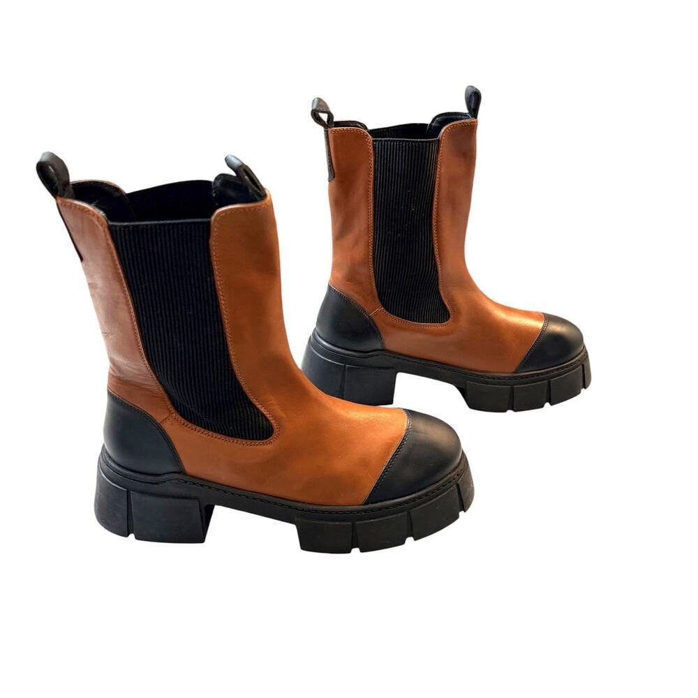Free People Maren Mid Chelsea Boots Brown Black Leather Lug Sole Size 40 (9 US) - Picture 3 of 10